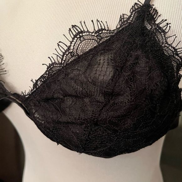 La Senza lacy bra - Picture 3 of 5